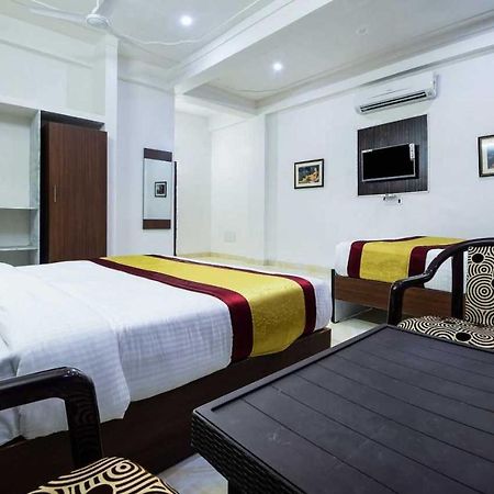 Collection O Vallabh Villas Udaipur Exterior foto